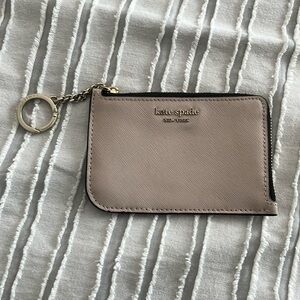 Great condition Kate spade key chain wallet